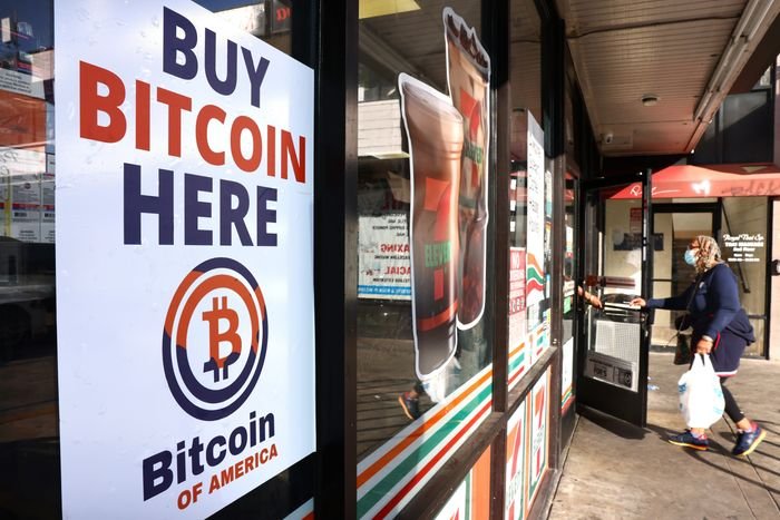 Seuls deux sénateurs possèdent des actifs cryptographiques.  Les deux façonnent les règles de l’industrie.