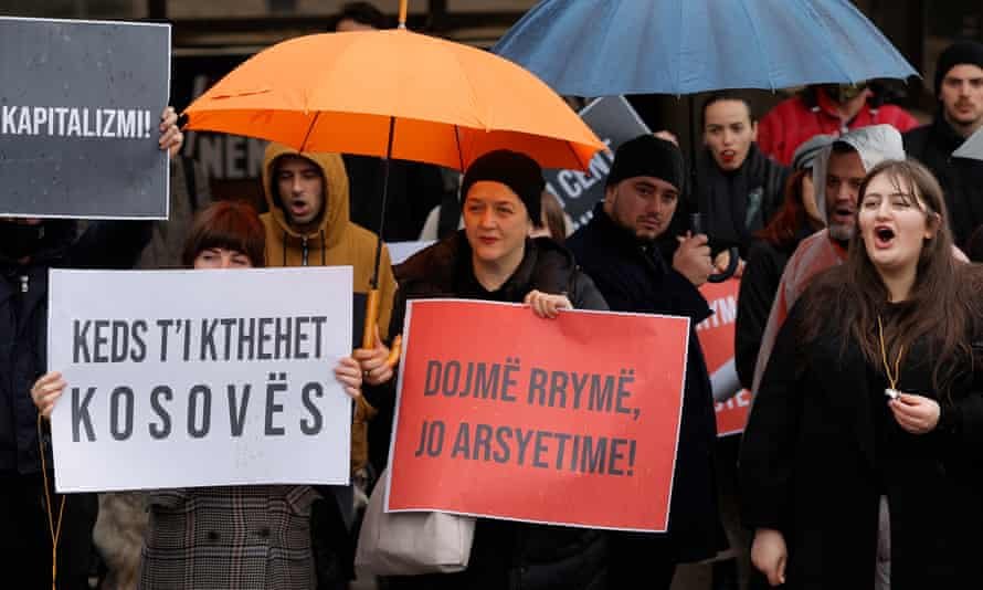 Panique alors que le Kosovo débranche ses mineurs de bitcoins énergivores