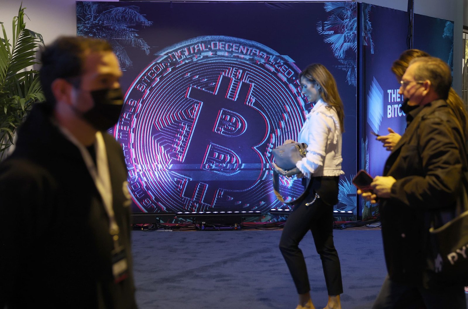 Si vous investissiez 1 000 $ dans le bitcoin cette année, vous auriez environ 800 $ maintenant.  Pourquoi vous voudrez peut-être encore acheter plus