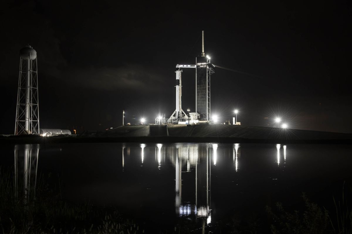 Vous pouvez regarder SpaceX lancer des fournitures de la NASA vers la station spatiale tôt mardi