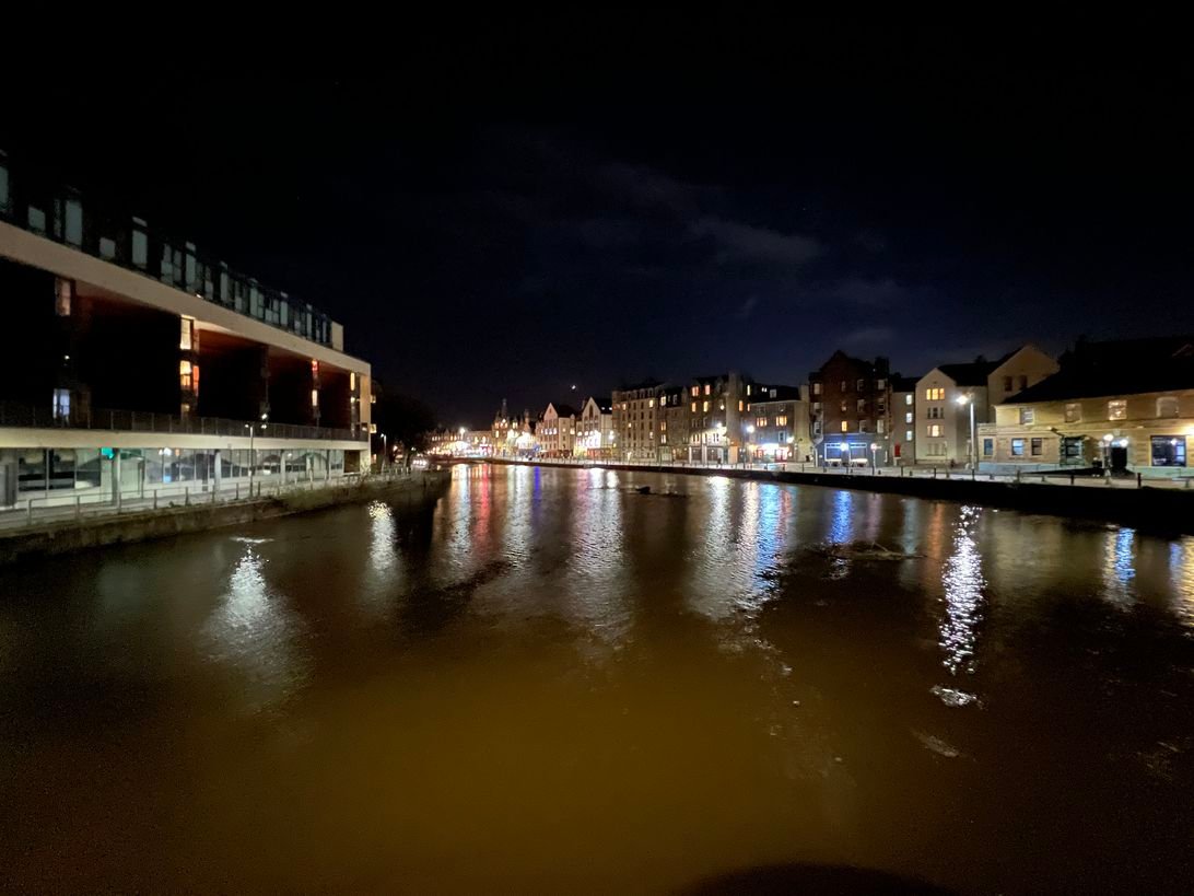 night-shore-wide-iphone-13-pro