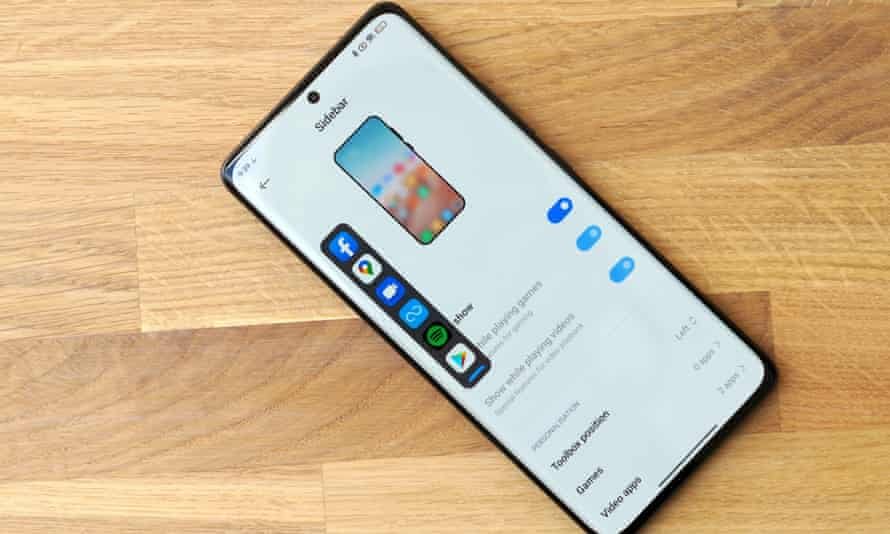 La fonction de barre latérale de Miui 13 sur le Xiaomi 12 Pro.