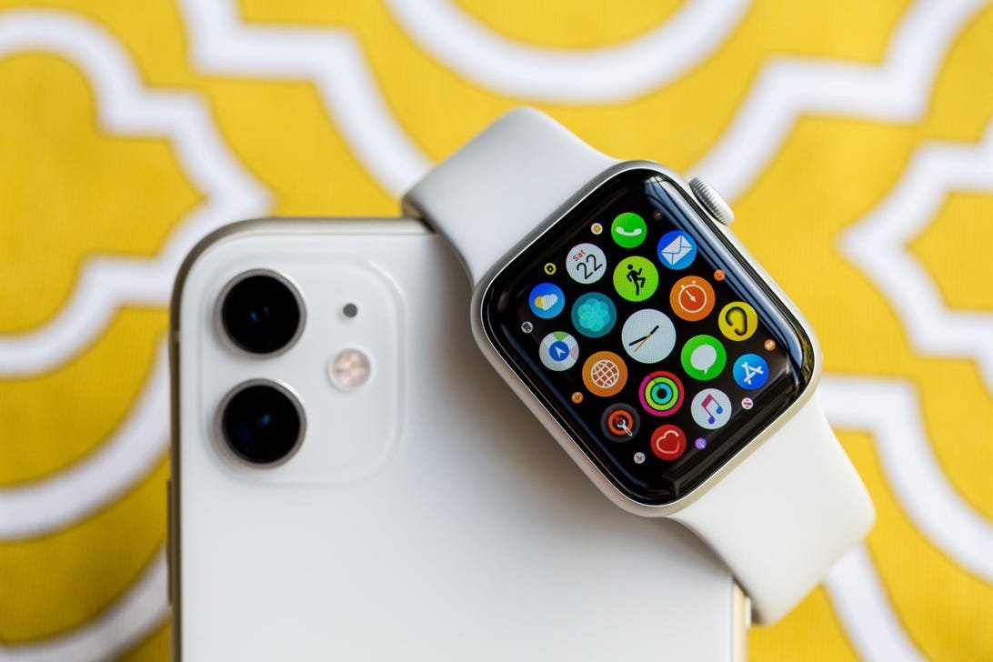 applewatchandiphone