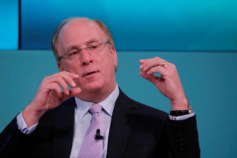 Larry Fink, directeur général de BlackRock, participe au Yahoo Finance All Markets Summit à New York, États-Unis, le 8 février 2017. REUTERS/Lucas Jackson