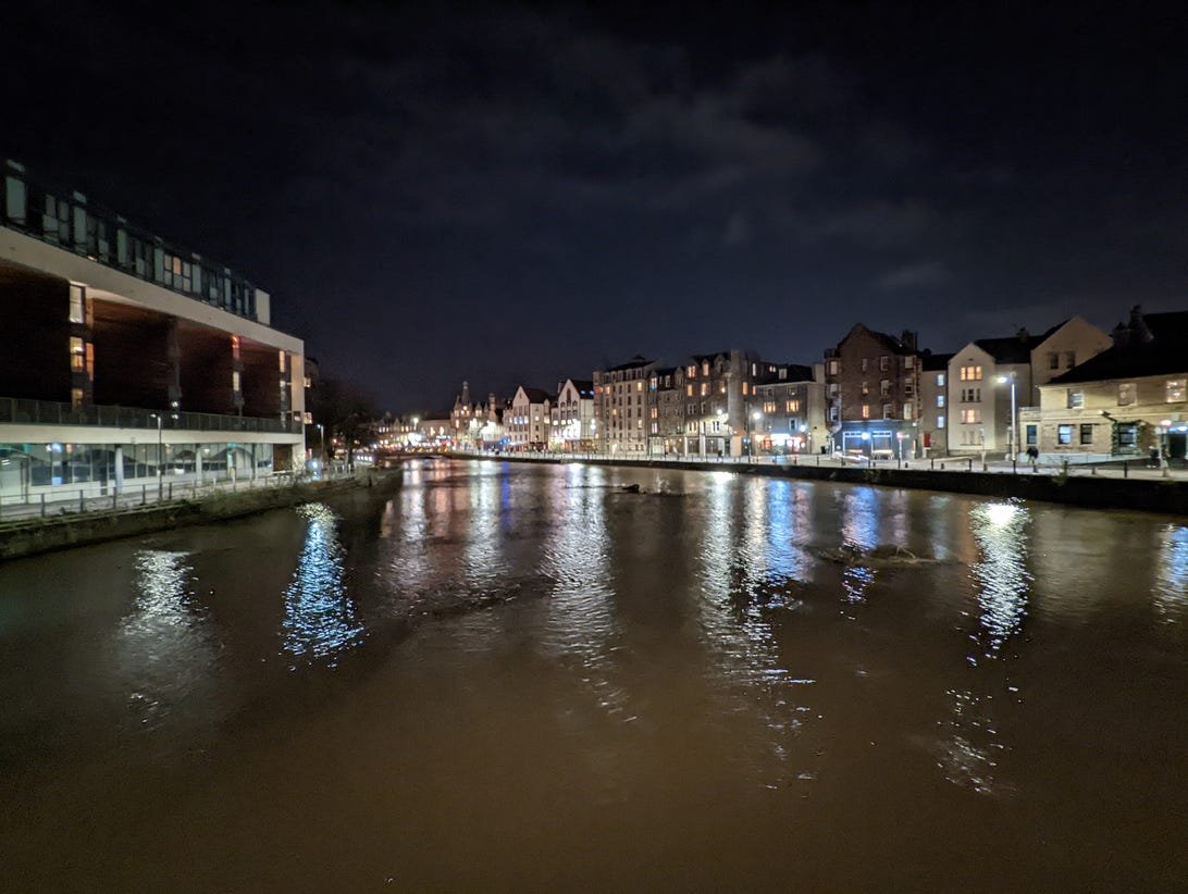 iPhone 13 Pro, Pixel 6 Pro and Galaxy S22 Ultra: Which Camera Is Best? 42 night-shore-wide-pixel-6-pro