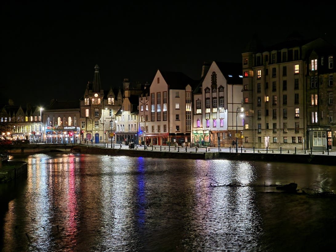 iPhone 13 Pro, Pixel 6 Pro and Galaxy S22 Ultra: Which Camera Is Best? 43 night-shore-3x-s22-ultra