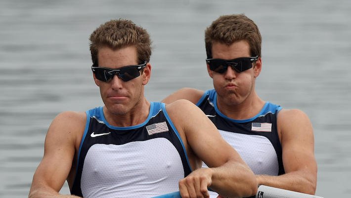 Winklevoss Twins en tournée avec un groupe de reprises après avoir licencié du personnel