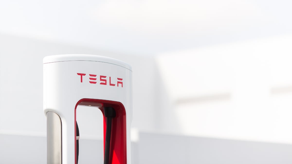 Tesla travaille actuellement sur la version 4 de ses Superchargeurs