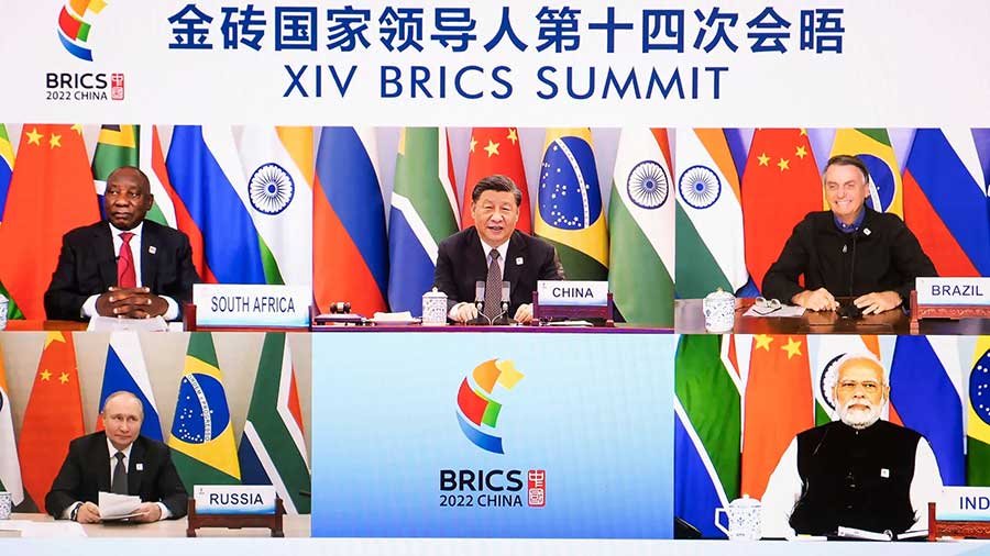 Cibler l'hégémonie du dollar américain : la Russie, la Chine et les pays BRICS prévoient de créer une nouvelle monnaie de réserve internationale Cibler l'hégémonie du dollar américain : la Russie, la Chine et les pays BRICS prévoient de créer une nouvelle monnaie de réserve internationale