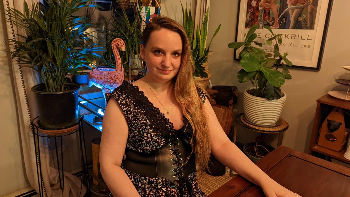 Google Pixel 6A Review: The Best Android Phone Under $500 12 An indoor portrait of a woman taken with the Pixel 6.