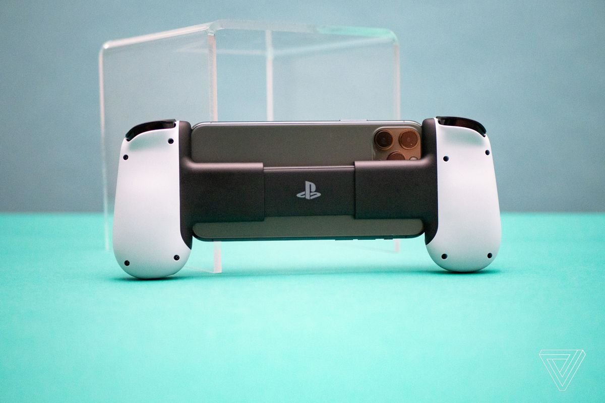 1659473024 512 Le premier controleur iPhone officiel compatible PlayStation est un Backbone