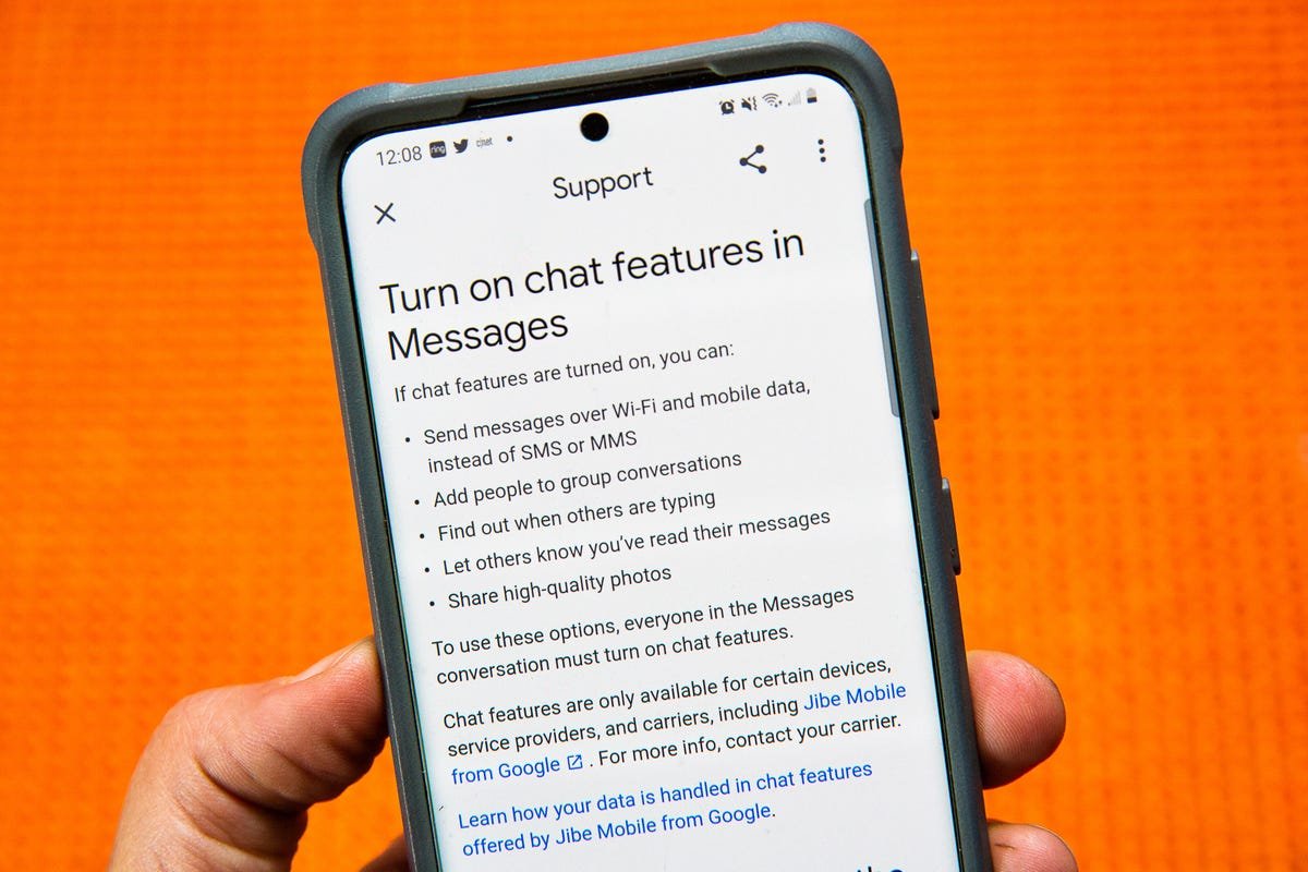 L'application Messages de Google utilise RCS pour les fonctionnalités de type iMessage que vous pourriez souhaiter sur Android 2 Support page for turning on Chat in Google Messages.