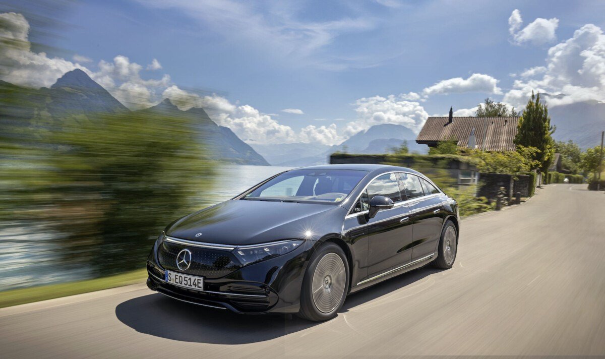 EQS Mercedes-Benz