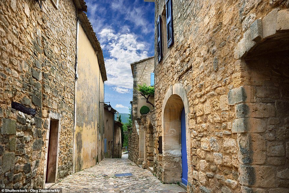 PrettyLacoste (photo) est l'une des étapes de la randonnée à vélo de Mark à travers les «villages et vignobles» de la région