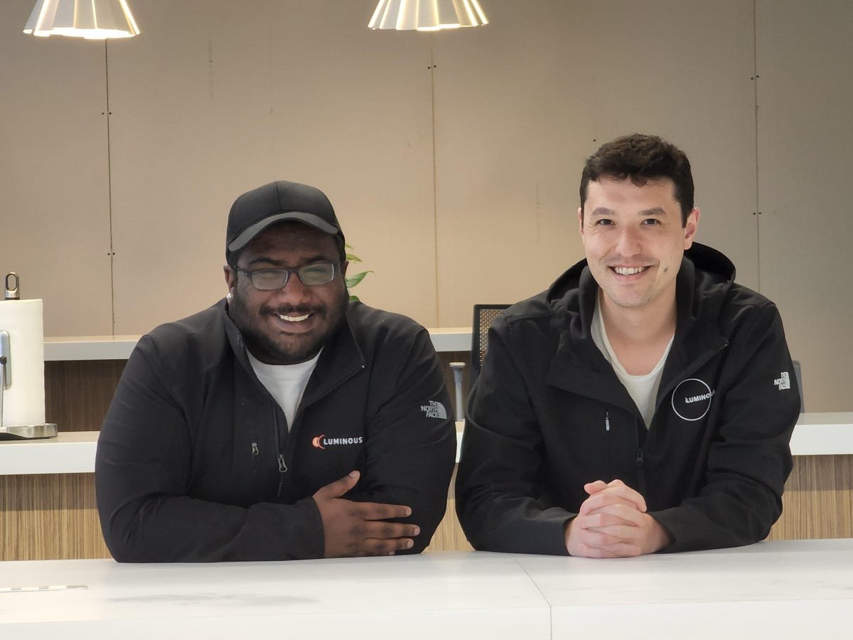 Luminous Computing vise à accélérer l’IA grâce à l’informatique photonique