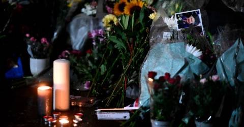 En France, la tour Eiffel s’éteint en hommage à la reine Elizabeth
