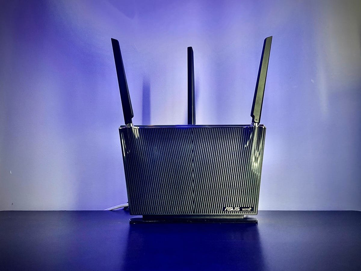 Un VPN n'est pas le seul moyen de changer votre adresse IP : voici comment 3 Un routeur Wi-Fi avec antenne étendue