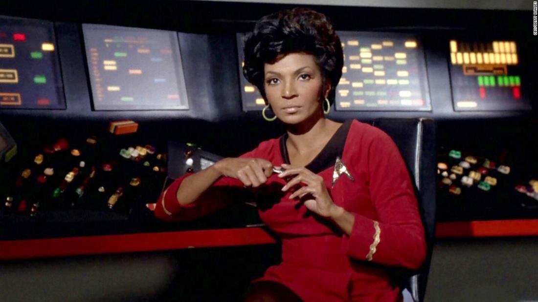Les cendres de la légende de « Star Trek » se dirigeront vers l’espace lointain sur une fusée Vulcan