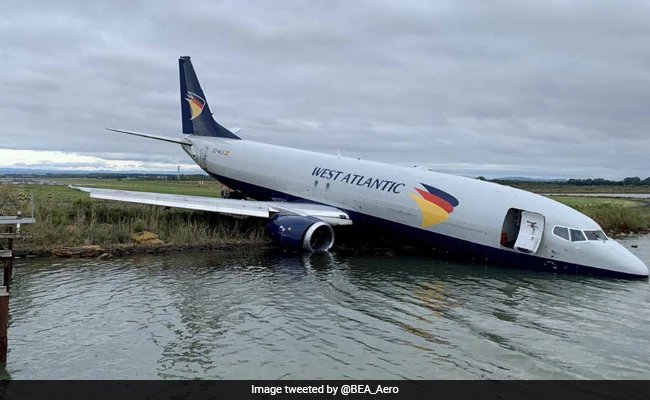 Vidéo virale : l'aéroport français de Montpellier ferme après l'écrasement d'un avion dans le lac Vidéo virale : l'aéroport français de Montpellier ferme après l'écrasement d'un avion dans le lac
