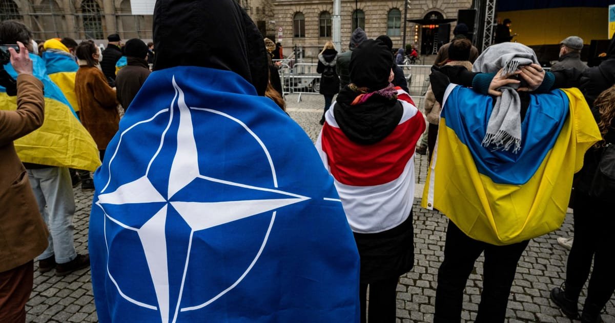 L’Ukraine demande officiellement son adhésion accélérée à l’OTAN