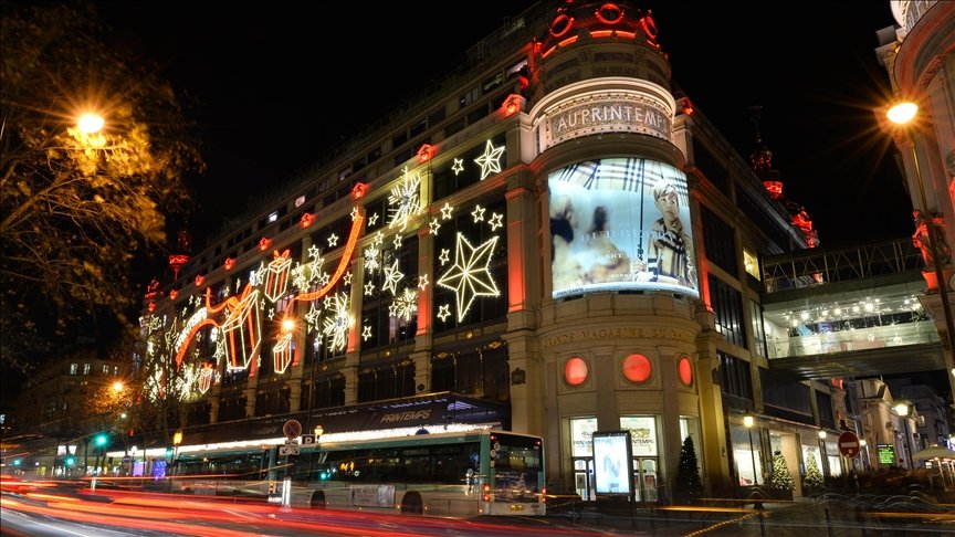 La France interdit la publicité lumineuse en cas de menace d’alimentation électrique