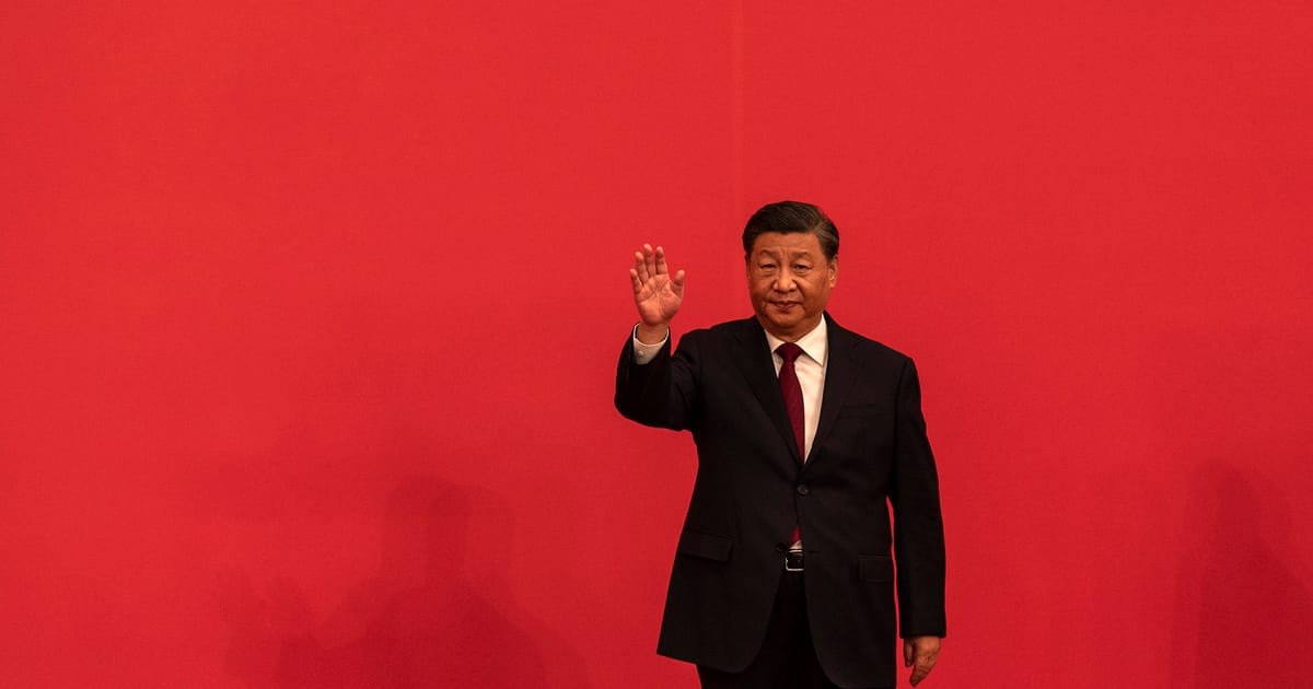 Le chinois Xi resserre son emprise sur le pouvoir et obtient un troisième mandat sans précédent