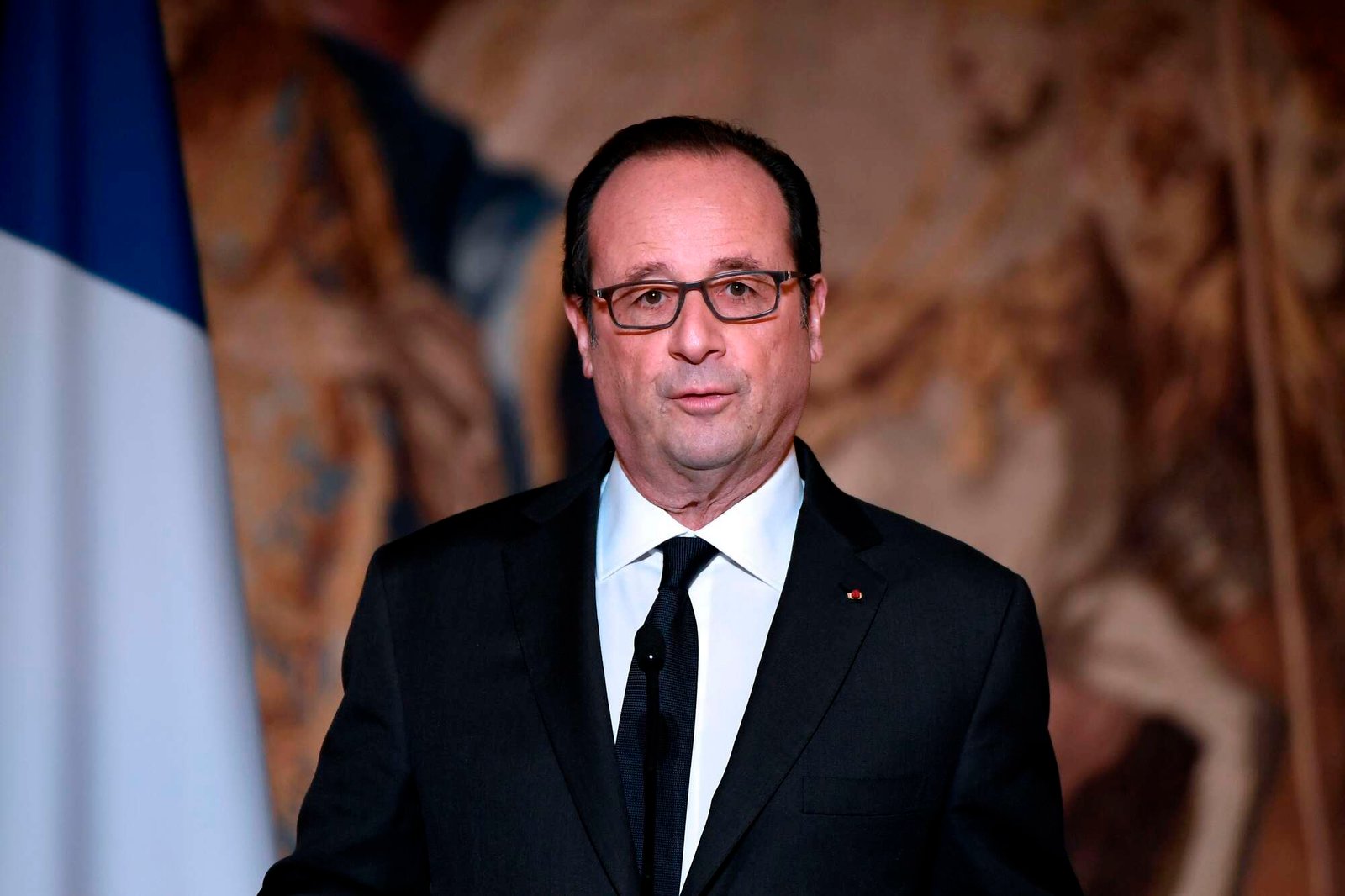 L’ex-président français exhorte les forces régionales en RDC à passer à l’offensive