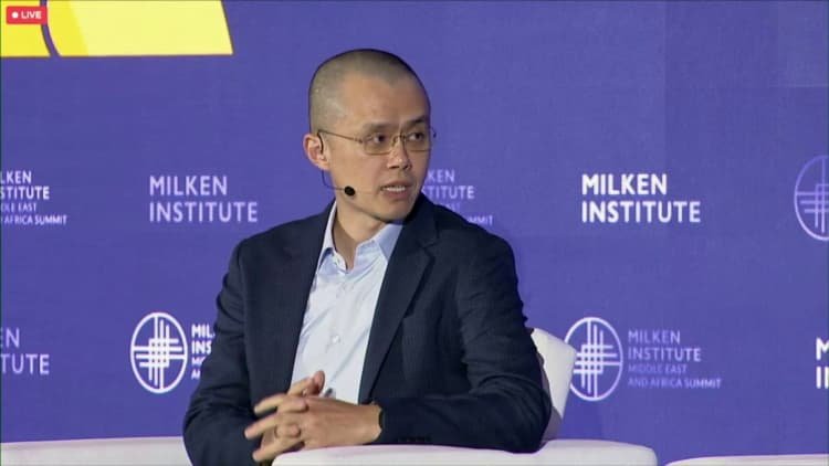 Le PDG de Binance répond aux commentaires de Nouriel Roubinis
