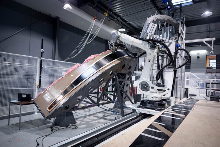 Avel Robotics AFP prepreg tape onto shaped tool for CFRP foil stock