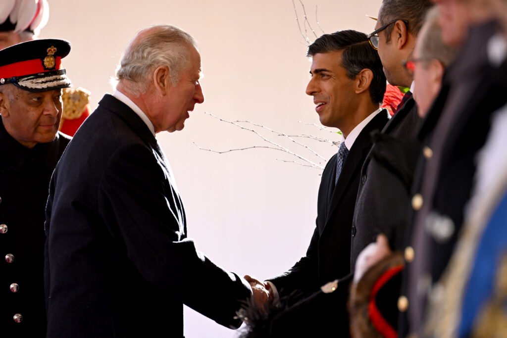 Berlusconi: La comédie musicale est réelle mais les appels téléphoniques de Macron pourraient ne pas l’être