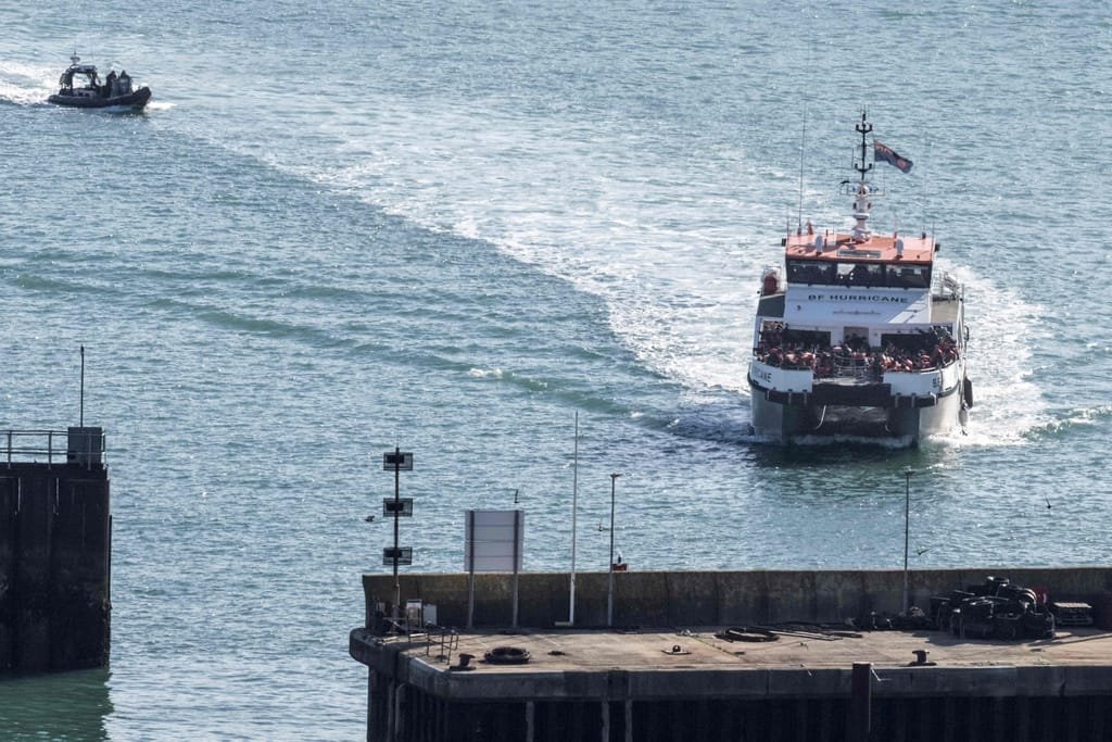 La secrétaire britannique à l’intérieur se bat pour sa survie… deux semaines après avoir été forcée de démissionner pour la dernière fois
