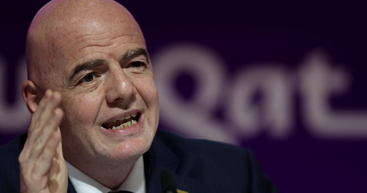 Le chef de la FIFA accuse les détracteurs du Qatar de doubles standards