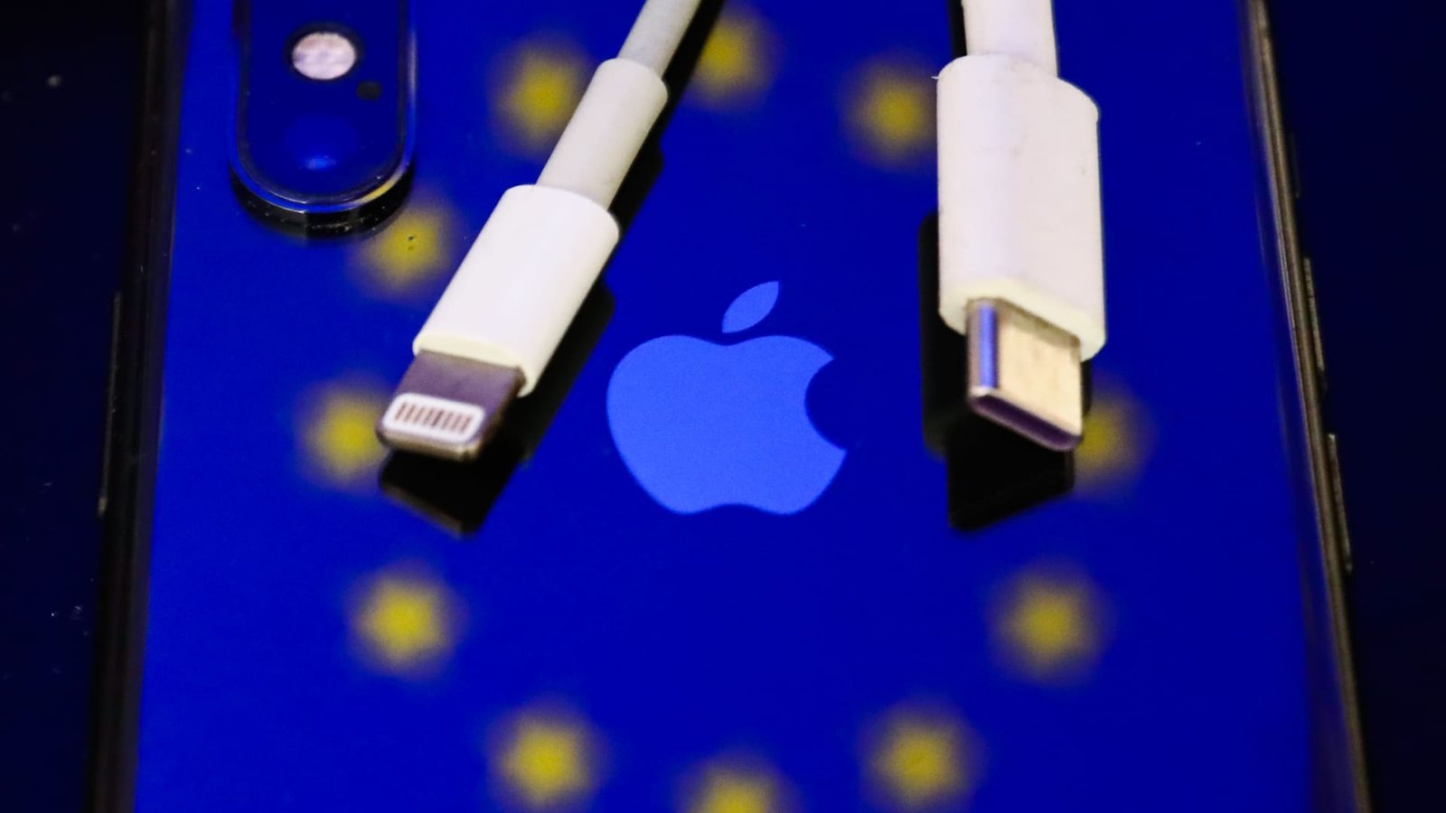 Les iPhones seront chargés par USB-C après qu’Apple a déclaré qu’il devra se conformer à la législation de l’UE
