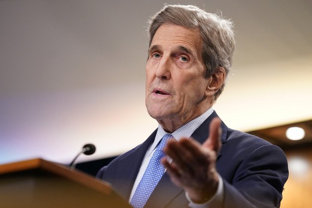 John Kerry prend la parole lors d'un briefing.
