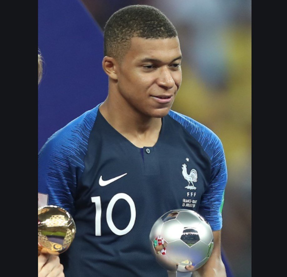 Tour d’horizon des actualités sportives: Soccer-Lewandowski aurait pu marquer un triplé, entraîneur de la Pologne;  Soccer-Mercurial Mbappe propulse la France dans les 16 derniers après une victoire 2-1 contre le Danemark et plus |  Jeux sportifs