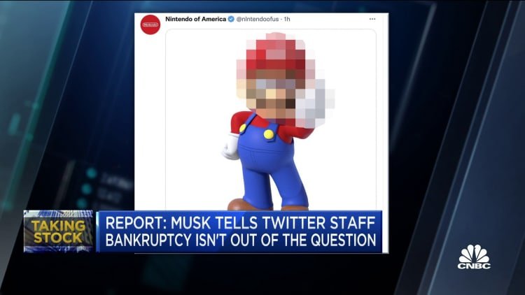 Twitter suspend les vérifications payantes après que les utilisateurs abusent du service pour se faire passer pour des marques et des personnes