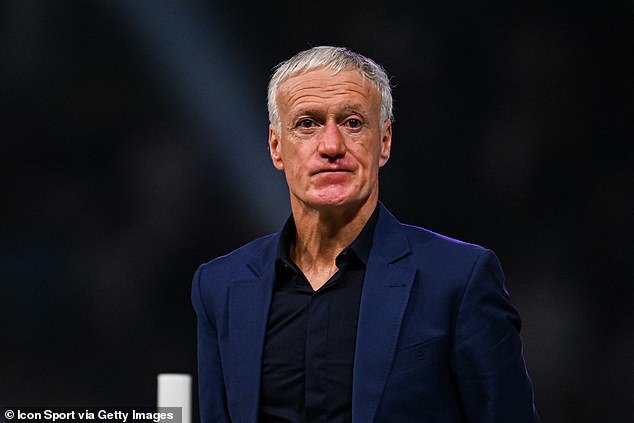 Une décision sur l'avenir de Deschamps en tant que manager pourrait être annoncée début janvier