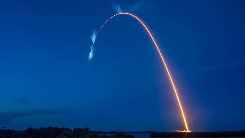 Des graines de tomates naines seront lancées vers la station spatiale à bord du vol de ravitaillement SpaceX |  CNN