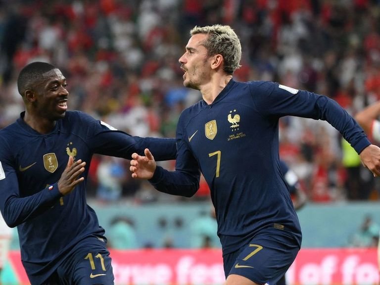 Griezmann s’épanouit dans un nouveau rôle pour la France à la Coupe du monde
