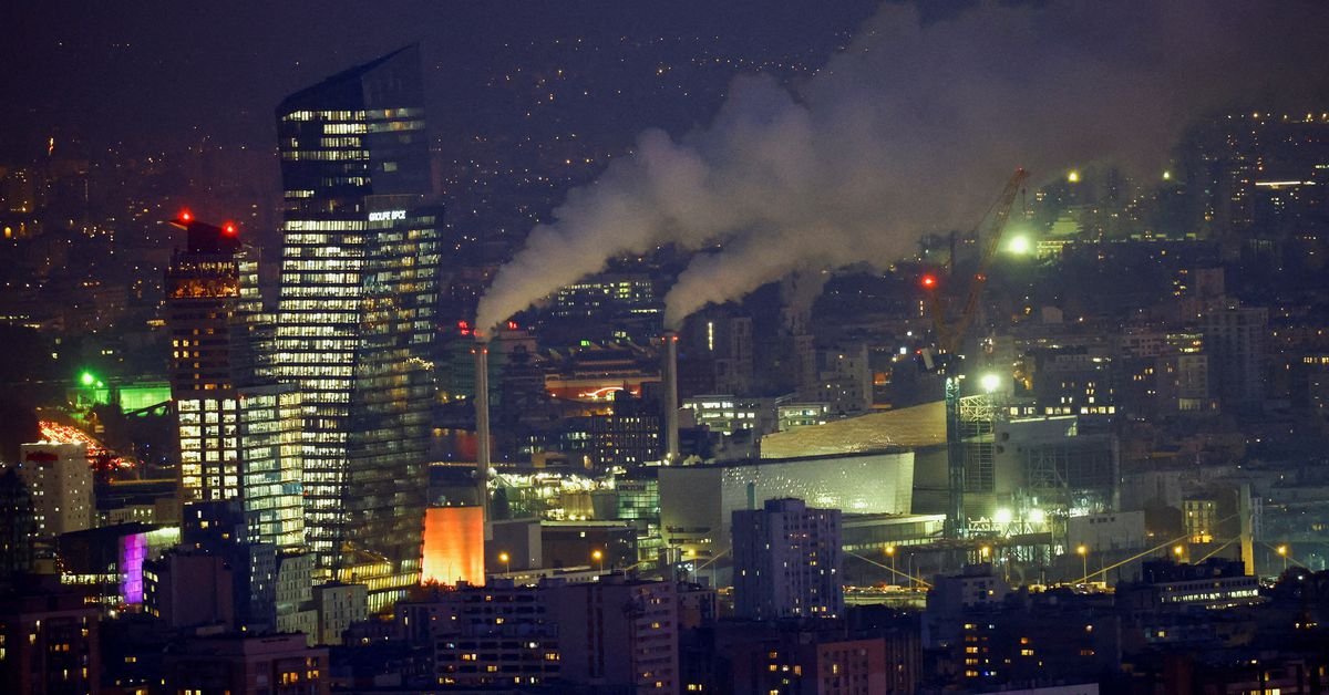 La France s’efforce d’éviter les coupures de courant alors que la vague de froid met à l’épreuve la détermination énergétique de l’Europe