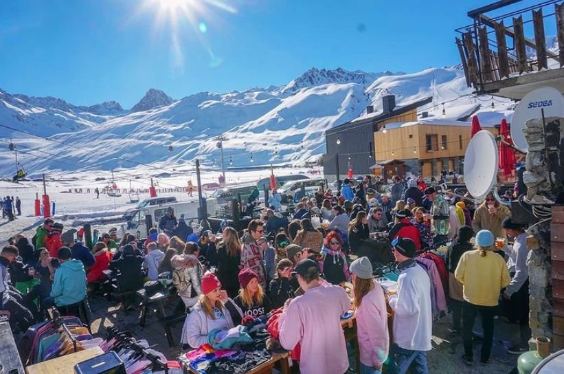 La France s’ouvre au ski et à l’équitation – SnowBrains