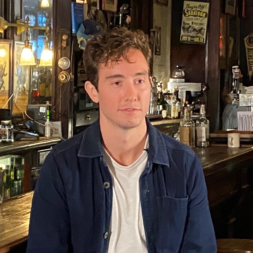 Ceci est une image Portrait de Jack Holmes