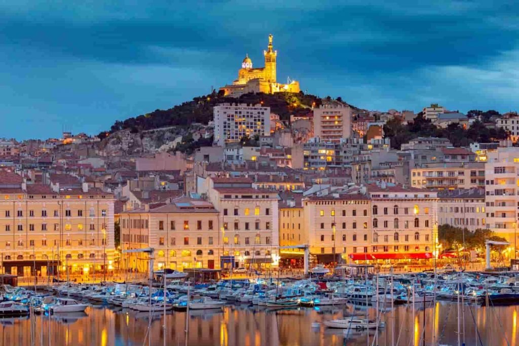 Marseille : 8 meilleurs endroits à explorer à Marseille, France – Nomad Lawye