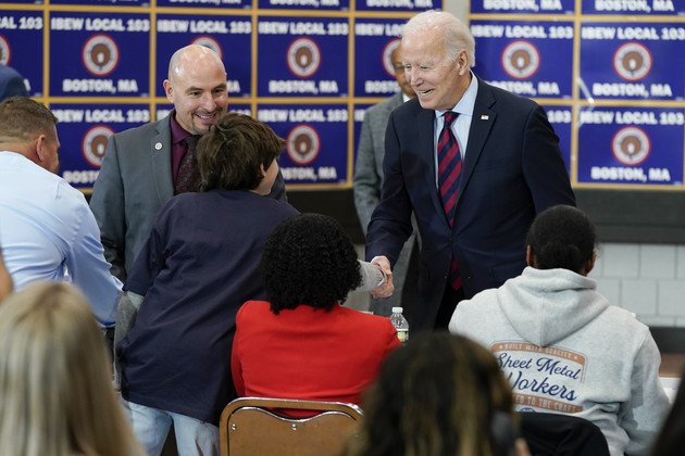 Que s’est-il passé lorsque Biden et les Royals sont venus à Boston