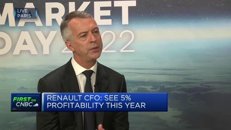 Renault en pourparlers ouverts sur une alliance avec Nissan et Mitsubishi, selon le directeur financier