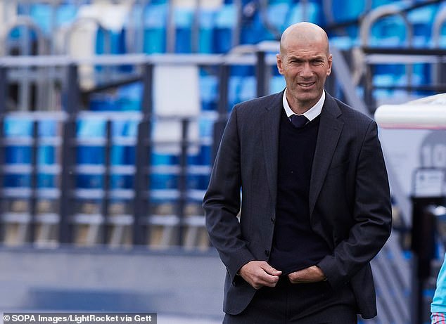 Toni Kroos soutient Zinedine Zidane pour succéder à Didier Deschamps en cas de départ du patron de la France après la Coupe du monde