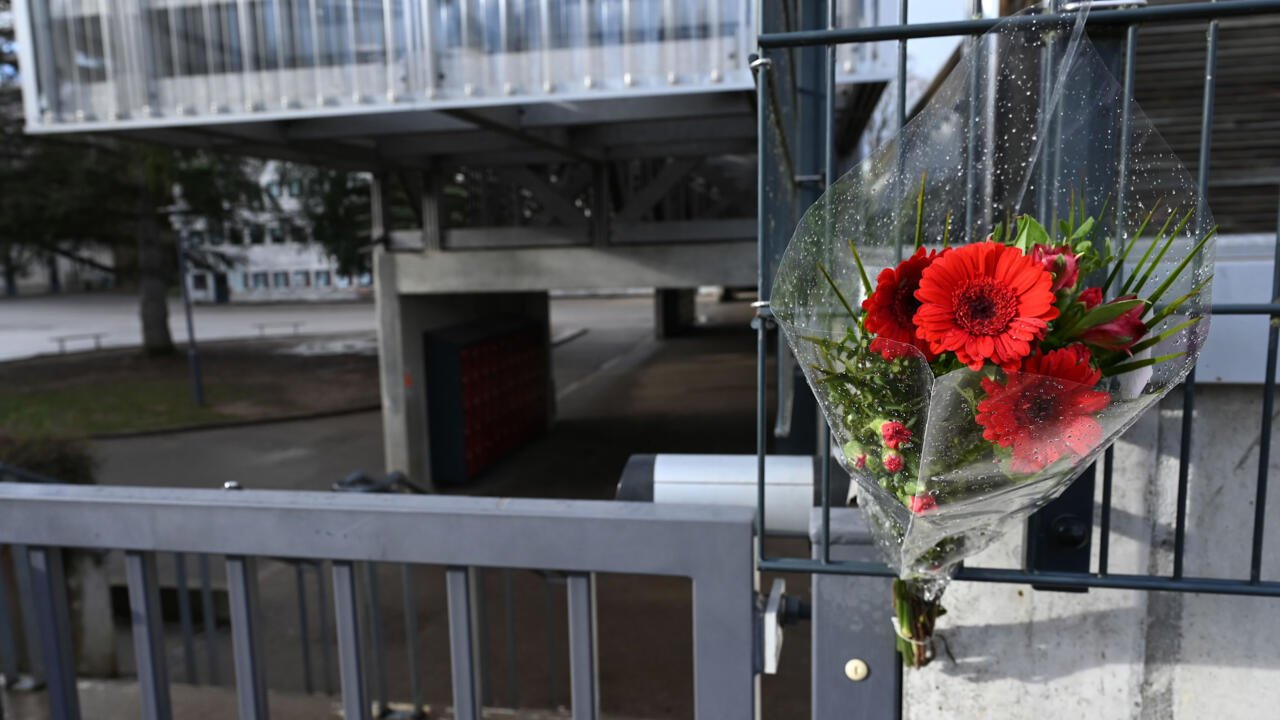 Choc en France suite au suicide d’un garçon après des brimades homophobes
