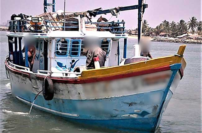 La France expulse 46 immigrants illégaux et émet un avertissement de type australien