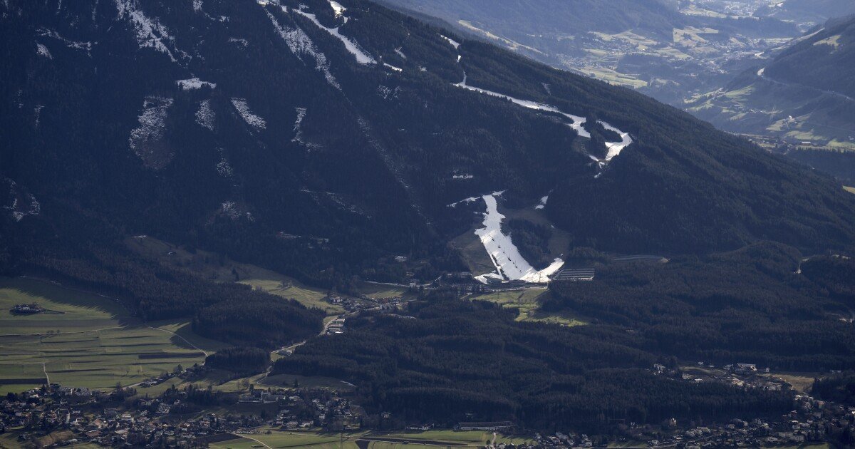 Les pentes alpines font face à une pénurie de neige en hiver inhabituellement chaud