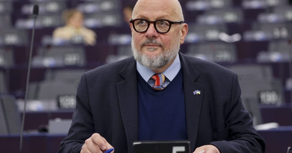 Marc Angel remplace l’eurodéputé détenu du Qatargate en tant que vice-président du Parlement